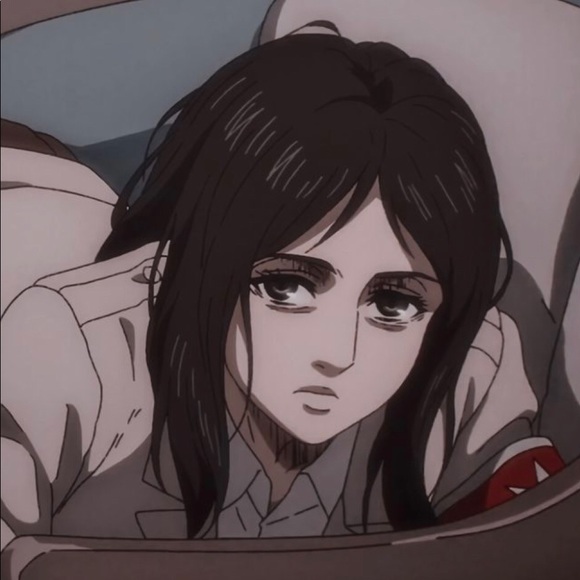 Profile Picture of Kay Dence (@gloomysherbet) on Poshmark