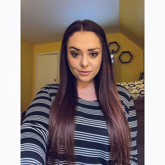 Profile Picture of Danielle Chaisson (@xoxoxdanielle) on Poshmark