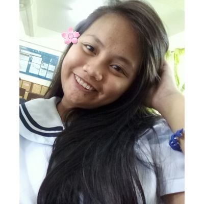 Profile Picture of Kim Anne Testa (@ylrebmikennaa) on Twitter