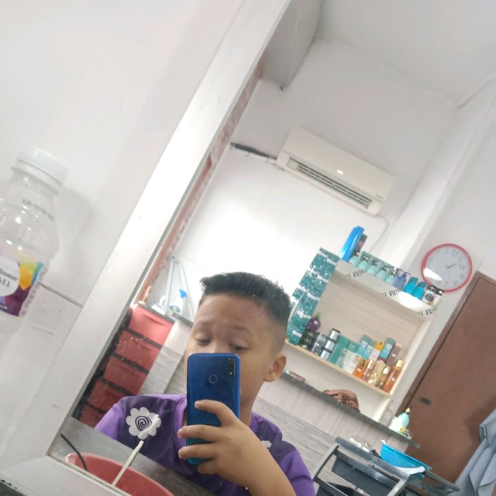 Profile Picture of Lester single forever 🤙🤙🤙🤙 (@lesterkeceloh) on Tiktok
