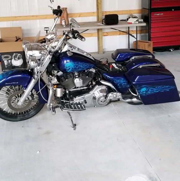 Profile Picture of Chad Bragg (@cbraggg) on Poshmark