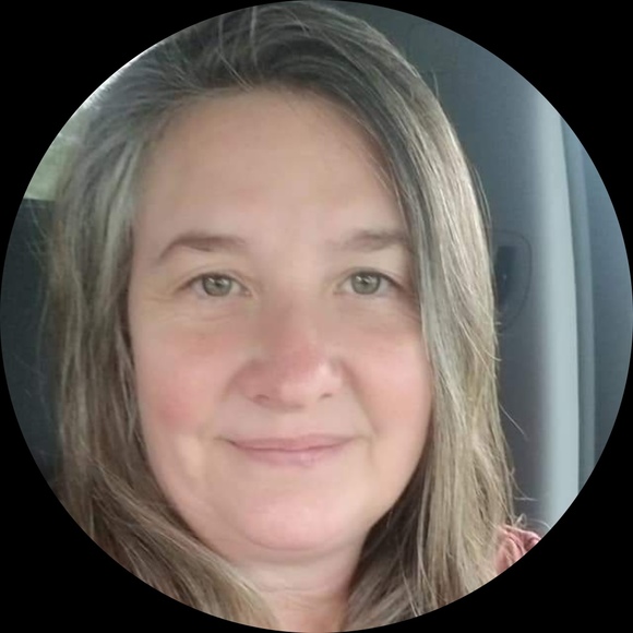 Profile Picture of Tammy Franklin (@tammyfra) on Poshmark