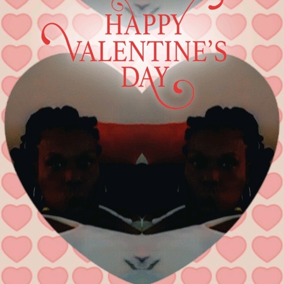 Profile Picture of Danielle Whitlock (@dannievetto) on Poshmark