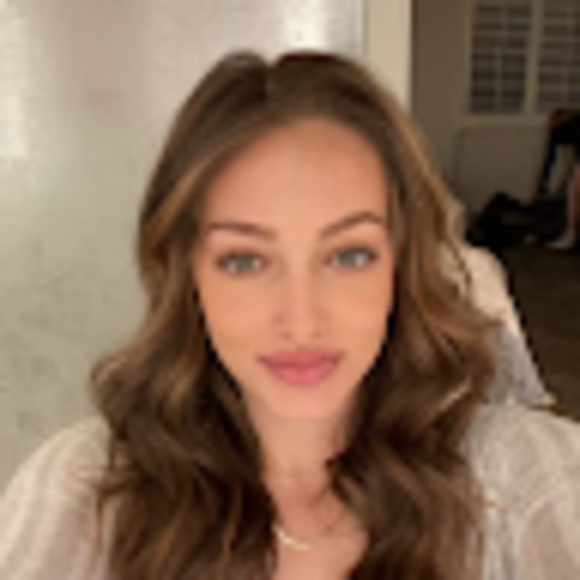 Profile Picture of Zoe Plotkin (@zoenplotkin) on Poshmark
