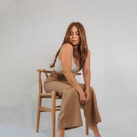 Profile Picture of Alejandra Castro (@itsalejandracastro) on Pinterest