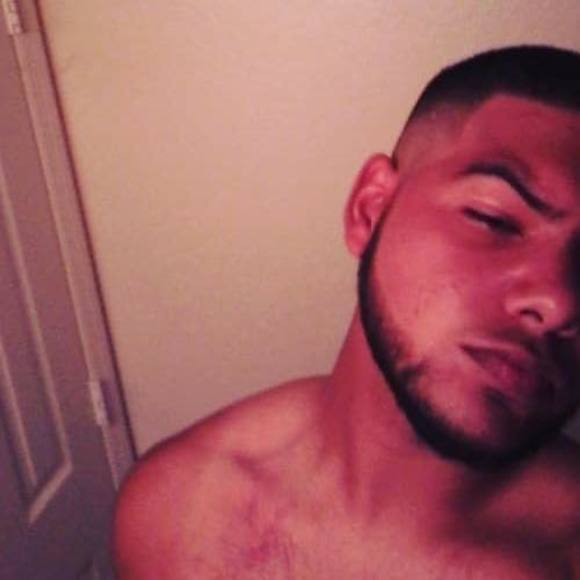 Profile Picture of Kevin Amador (@aquasniper) on Poshmark