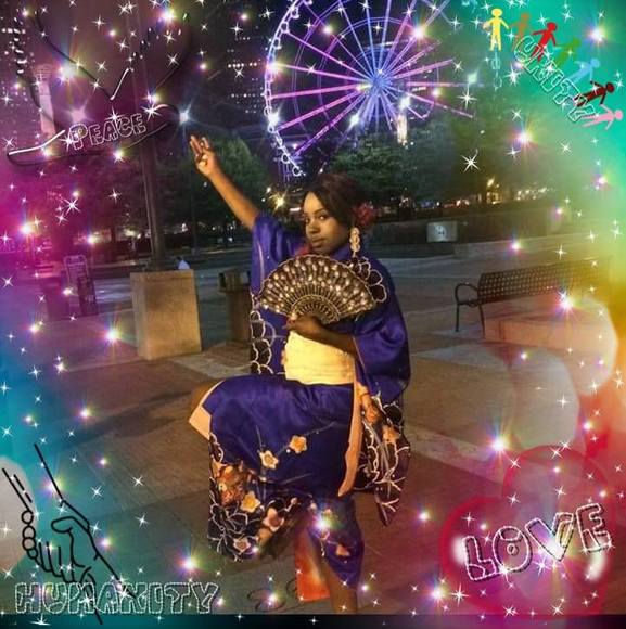 Profile Picture of Amber Favors (@isalegood) on Poshmark