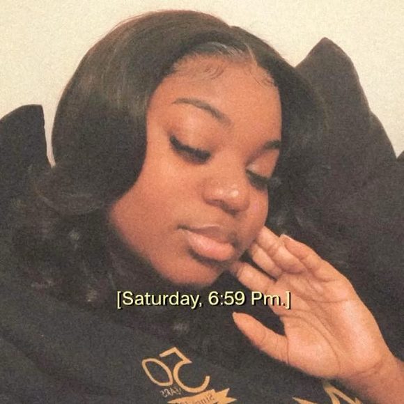 Profile Picture of Shay Weatherly (@lashaylynn9) on Poshmark