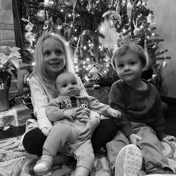 Profile Picture of Jessica Sandgren (@jessimoe30) on Poshmark