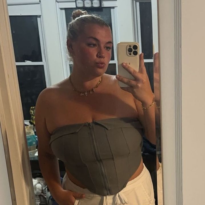 Profile Picture of maura mclaughlin (@maumclaughlin) on Tiktok