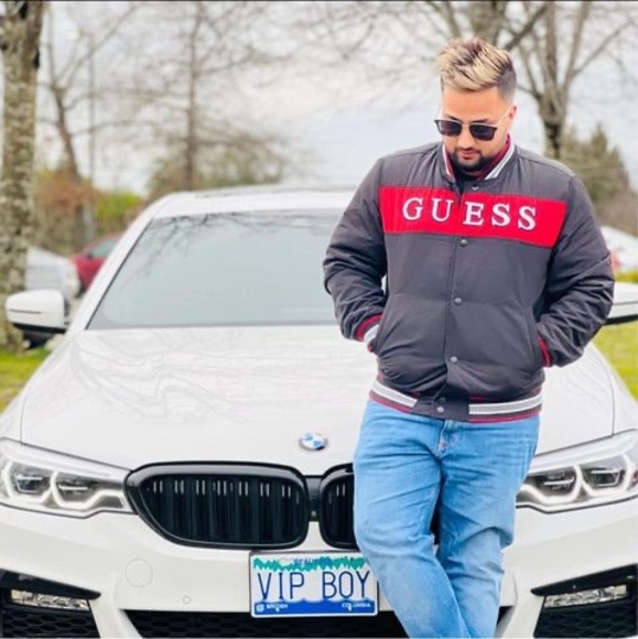 Profile Picture of Pavan Singh (@pavansingh314) on Poshmark