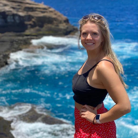 Profile Picture of Mariah Tipcke (@matipcke) on Poshmark