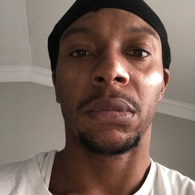 Profile Picture of Desmond Edwards (@Desmond26899212) on Twitter