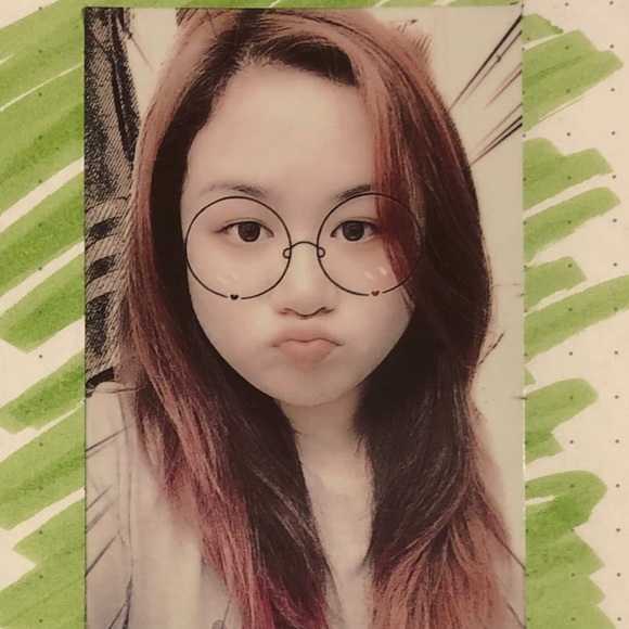 Profile Picture of Joey Wong (@iad0rejoey) on Poshmark