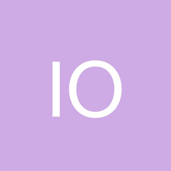 Profile Picture of Iman Omar (@imanomar206) on Poshmark