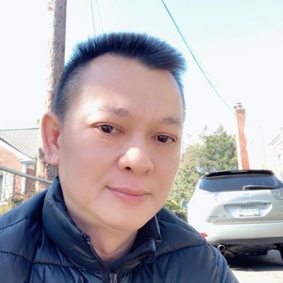 Profile Picture of Brian Phan (@lamphanvuduy) on Poshmark