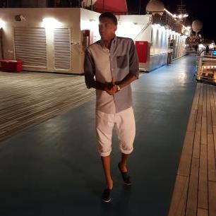 Profile Picture of Mike Booze (@MikeBooze1) on Twitter