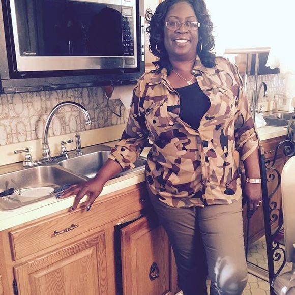 Profile Picture of Janet Herron-harris (@herronjanet) on Poshmark