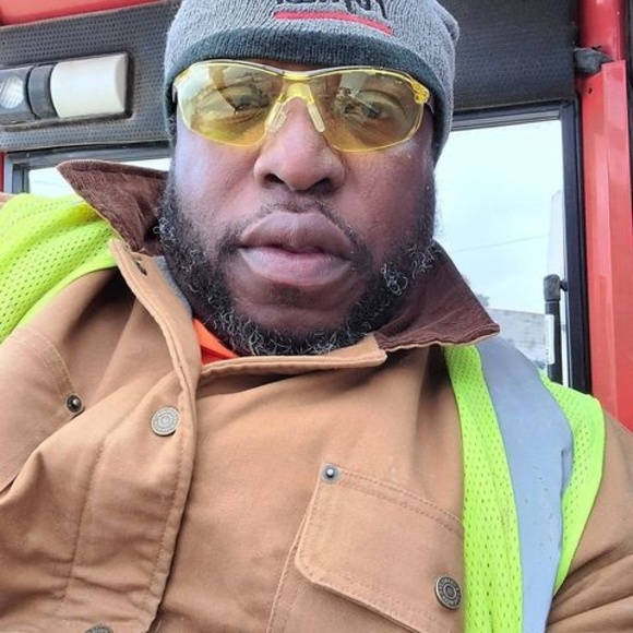 Profile Picture of Mark Mays (@mtmays) on Poshmark