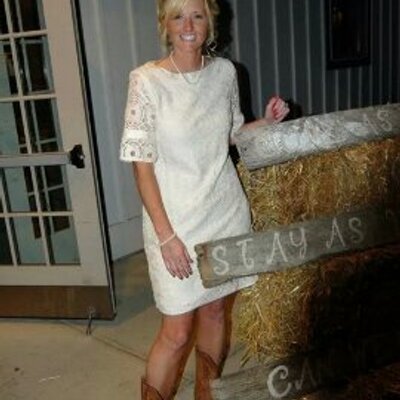 Profile Picture of Ashly Roberts (@roberts_ashly83) on Twitter