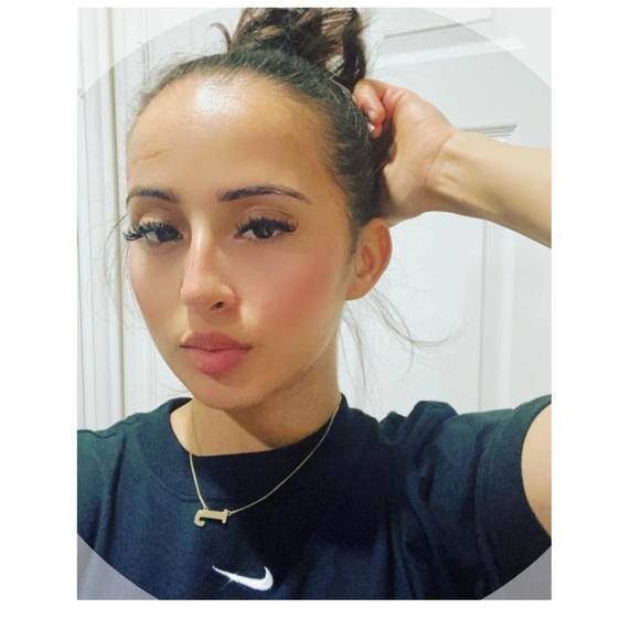 Profile Picture of Aileen Melendez (@aileen_melendez) on Poshmark