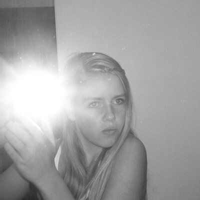 Profile Picture of Julia Kremer (@JKandJB) on Twitter