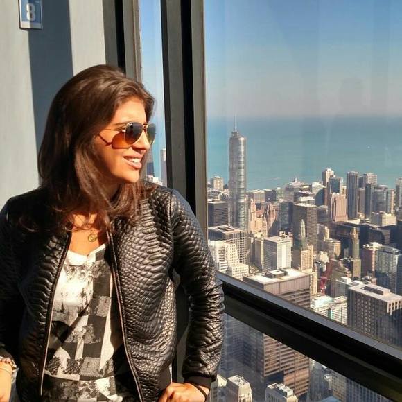 Profile Picture of Amanda Fabbri barelli (@amandafabbri824) on Poshmark