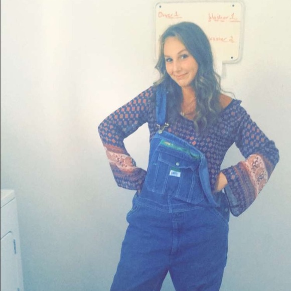 Profile Picture of Haley Richards (@raleyhichards) on Poshmark
