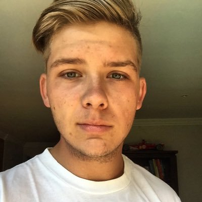 Profile Picture of Nathan_Lines (@Nathan___Lines) on Twitter