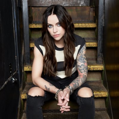 Profile Picture of Amy Macdonald (@@Amy__Macdonald) on Twitter