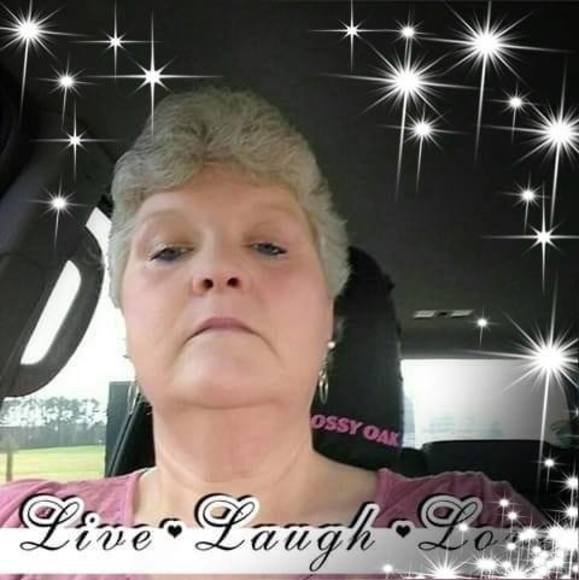 Profile Picture of Angela Bolton (@ambolton27589) on Poshmark