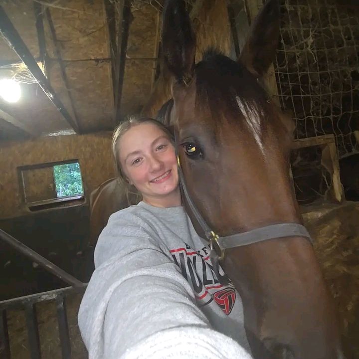 Profile Picture of Savanah Clark (@savanahlc_) on Tiktok