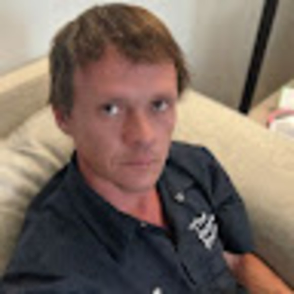Profile Picture of Jeremy l. Cross (@lealcross) on Poshmark