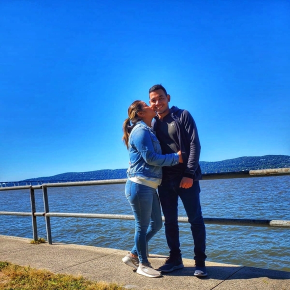 Profile Picture of Luis Ramirez (@luisramirez913) on Poshmark