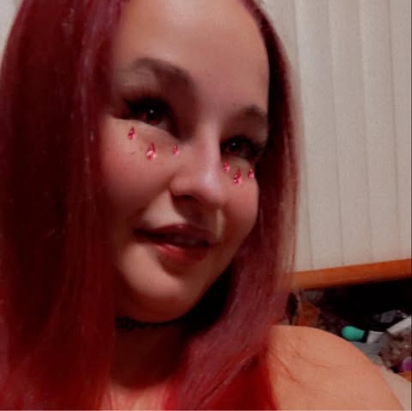 Profile Picture of Khristina Kanthack (@khristinacrazy) on Poshmark