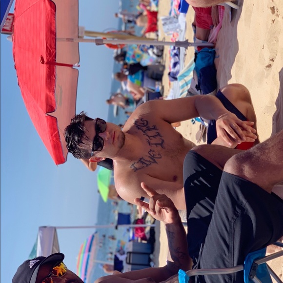 Profile Picture of Clay Harmon (@clayh6) on Poshmark