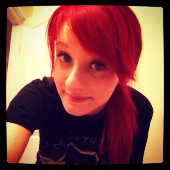 Profile Picture of Julie Karlowicz (@julie8272) on Poshmark