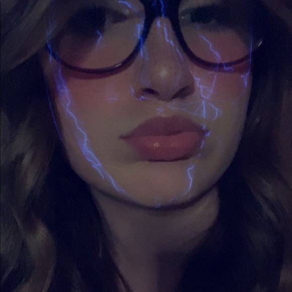 Profile Picture of Miranda Neff (@mirandaneff00) on Poshmark