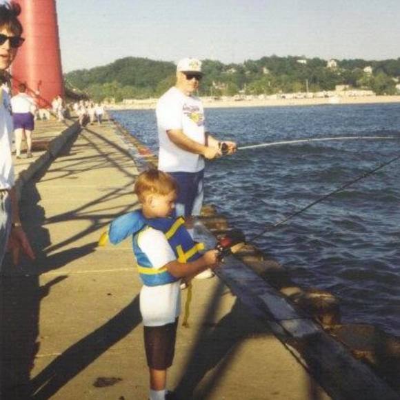 Profile Picture of Austin Robert (@austinrobert693) on Poshmark