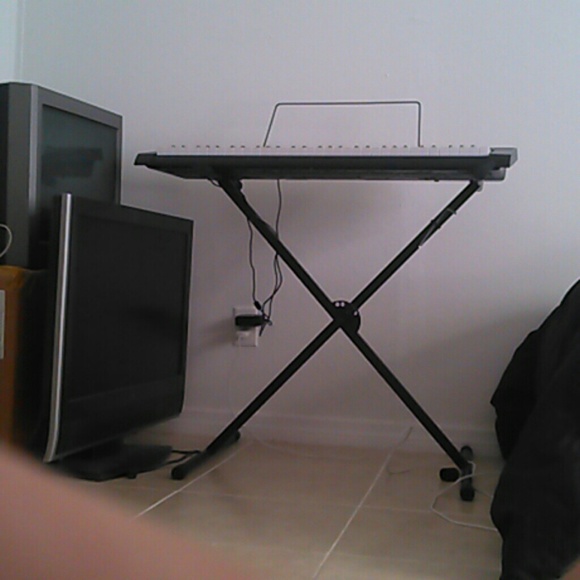 John Kirtsten - Poshmark Profile Picture of John Kirtsten (@youdgwall2016) on Poshmark