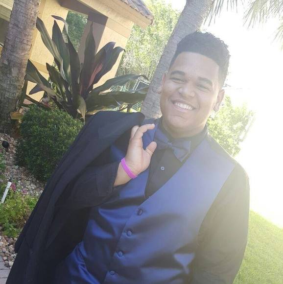 Profile Picture of Giandro Jimenez (@jimenez188) on Poshmark