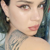 Profile Picture of Roxanne Gonzalez (@FoxieroxieRx) on Youtube