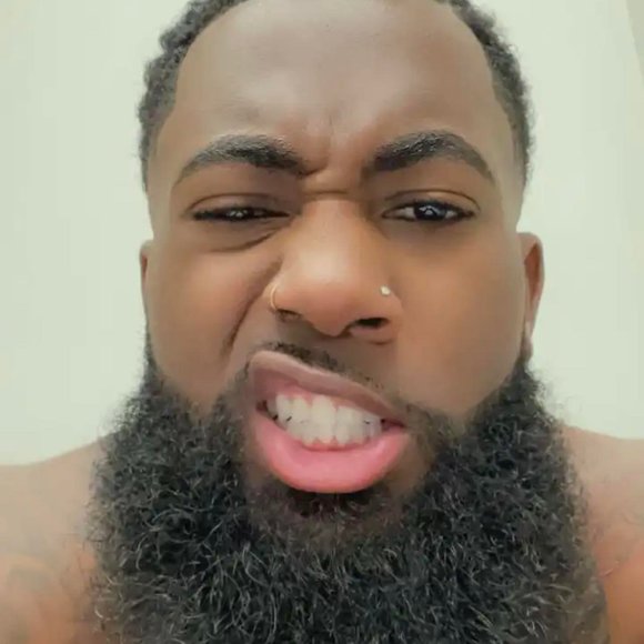 Profile Picture of Le dure Largueur (@llargueur) on Poshmark