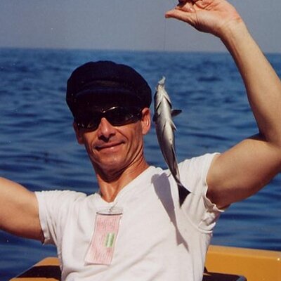 Profile Picture of Dan Rann (@littlebirdstwee) on Twitter