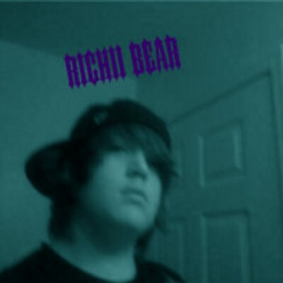 Profile Picture of Richard Sewell (@RichiiBear) on Twitter