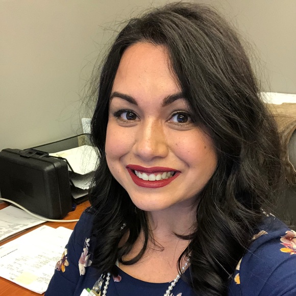 Profile Picture of Monique Whitty (@moniquewhitty) on Poshmark