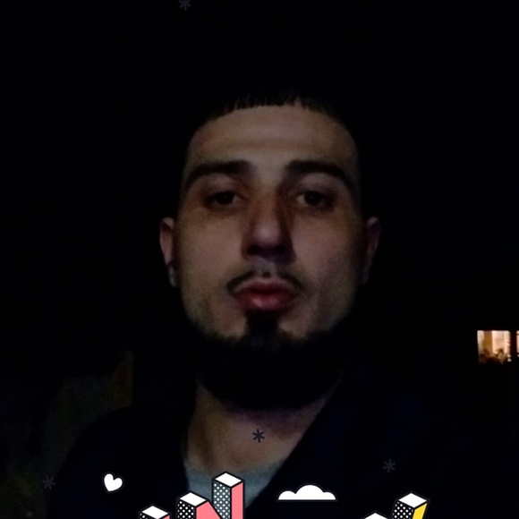 Drew Couto rio - Poshmark Profile Picture of Drew Couto rio (@drewriosr) on Poshmark