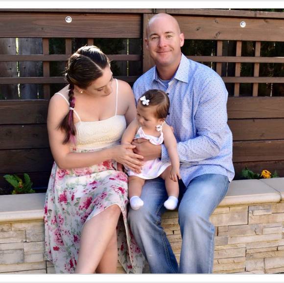 Profile Picture of Melissa Riesinger (@m_riesinger) on Poshmark