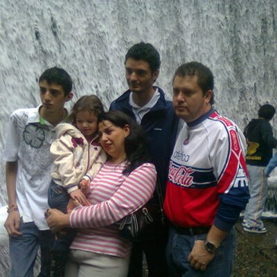 Profile Picture of Vicente Esquivel (@CRISMAVIC) on Twitter