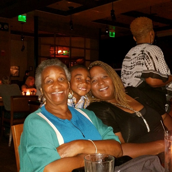 Profile Picture of Rose Harper (@rosewharper) on Poshmark